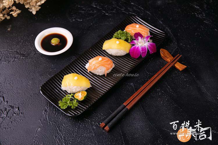 去小型西點(diǎn)培訓(xùn)機(jī)構(gòu)學(xué)習(xí)怎么樣？請(qǐng)問會(huì)被坑嗎？